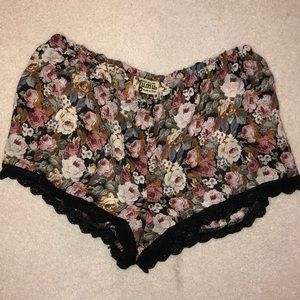 Show me your mumu floral shorts